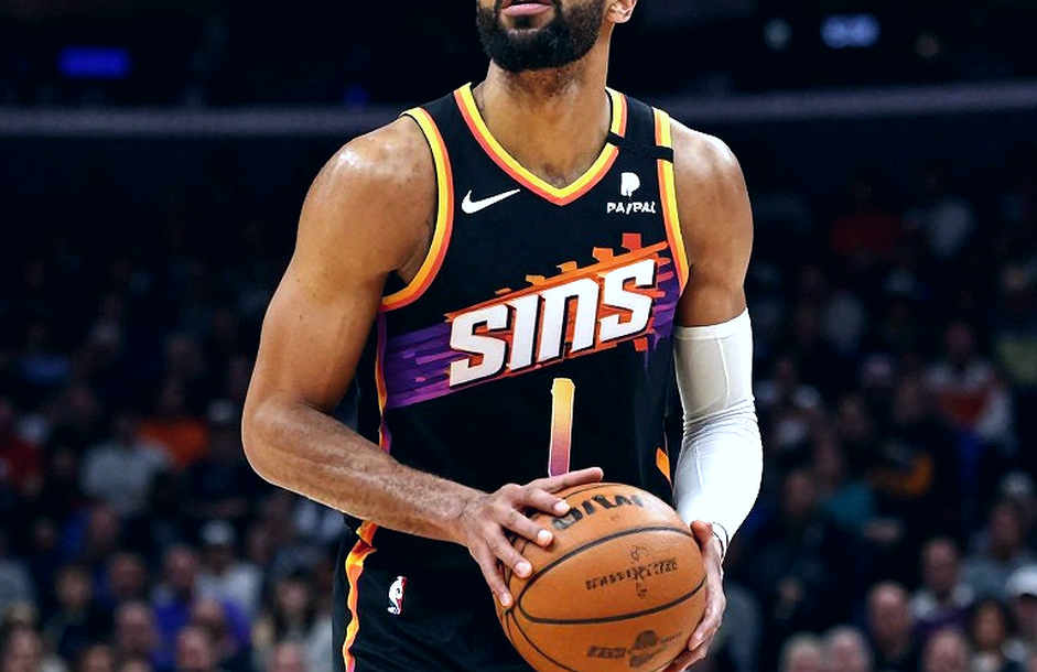 Lorenzo Brown và dòng chữ 'Free me': Bản hợp đồng nhiều năm đang khóa lối ra ở Olimpia Milano